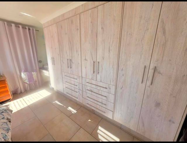 2 BEDROOM PROPERTY TO RENT IN HENLEY-ON-KLIP
